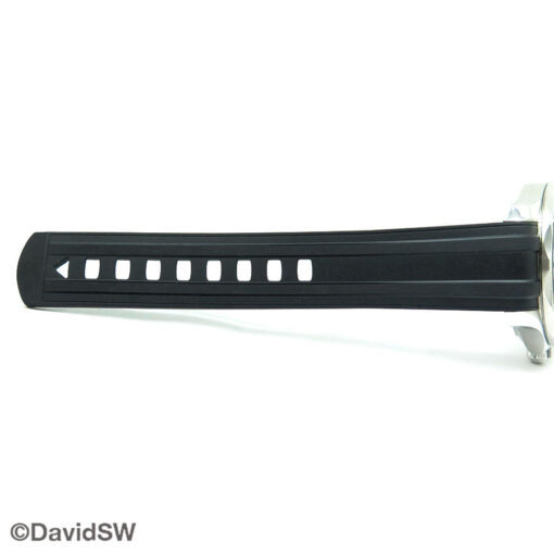 Omega Seamaster Diver 300m with White Dial on Rubber Strap - Image 8