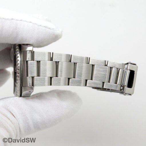 Rolex 16610LN Submariner - Image 13