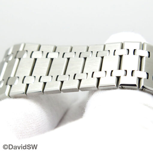 Audemars Piguet 15510ST Royal Oak with Silver Dial - Image 9