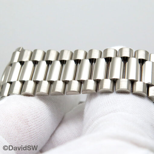 Rolex 228349RBR Day Date 40 18K White Gold with Olive Dial and Diamond Bezel - Image 8