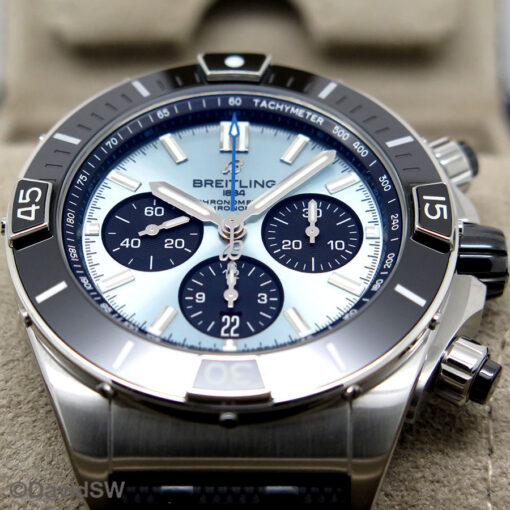 Breitling PB0136 Super Chronomat B01 44mm - Image 3