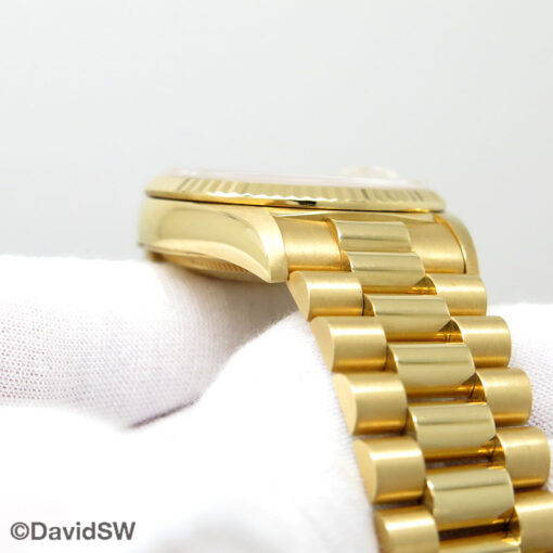 Rolex 18238 Day Date 18K Yellow Gold with Champagne Stick Dial - Image 9