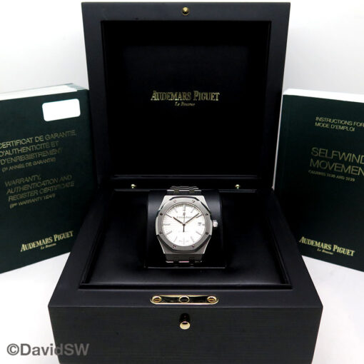 Audemars Piguet 15450ST Royal Oak 37mm with Silver Dial - Image 2