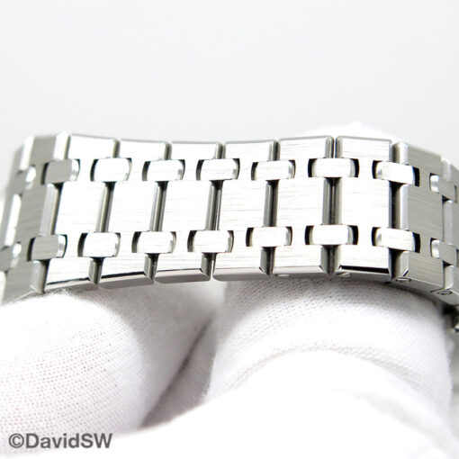 Audemars Piguet 15450ST Royal Oak 37mm with Silver Dial - Image 9