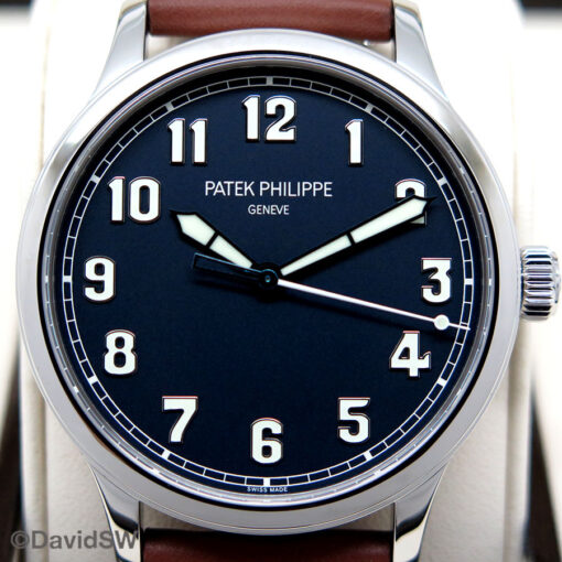 Patek Philippe 5522A Calatrava PiIot “New York” Limited Edition - Image 3