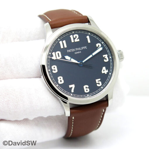 Patek Philippe 5522A Calatrava PiIot “New York” Limited Edition