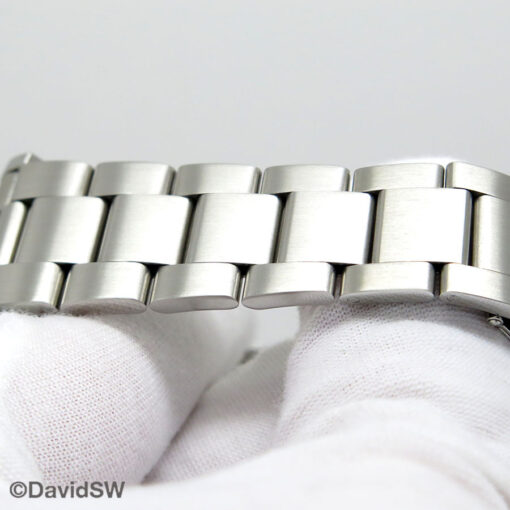 Rolex 16710 GMT Master II with Red/Black Bezel - Image 11