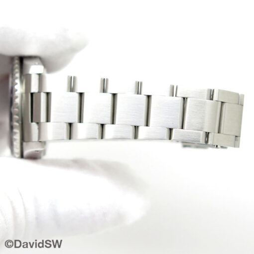 Rolex 16710 GMT Master II with Red/Black Bezel - Image 14