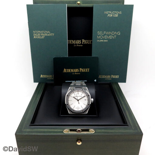 Audemars Piguet 15550ST Royal Oak "50th Anniversary " with Silver Dial - Image 2