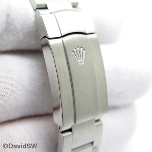 Rolex 114200 Oyster Perpetual with Olive Green Dial - Image 7