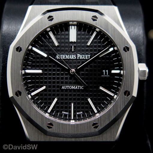 Audemars Piguet 15400ST Royal Oak with Black Dial - Image 3