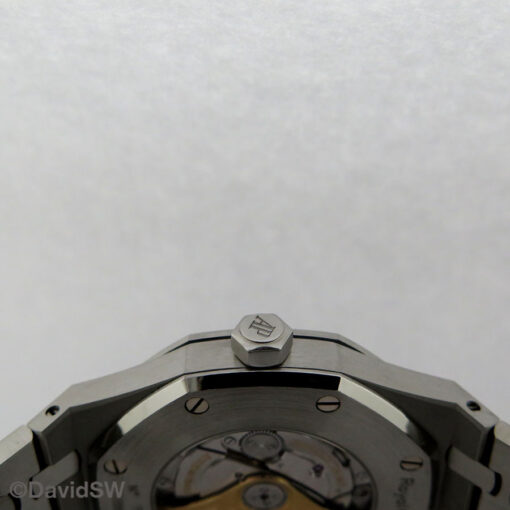 Audemars Piguet 15400ST Royal Oak with Black Dial - Image 5
