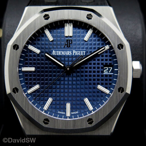 Audemars Piguet 15500ST Royal Oak with Blue Dial - Image 3