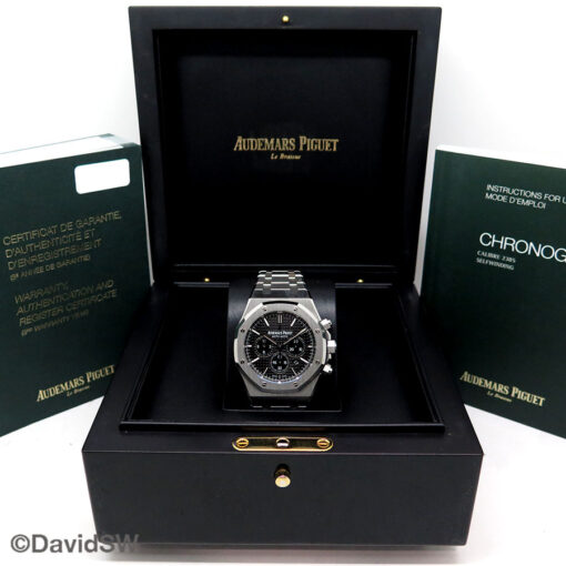 Audemars Piguet 26320ST Royal Oak Chronograph with Black Dial - Image 2