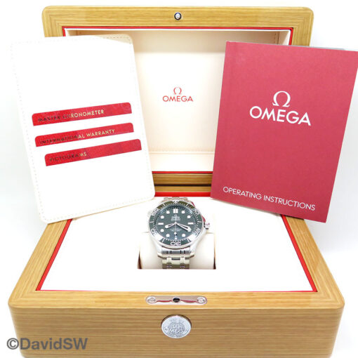 Omega Seamaster Diver 300m with Green Dial - Image 2