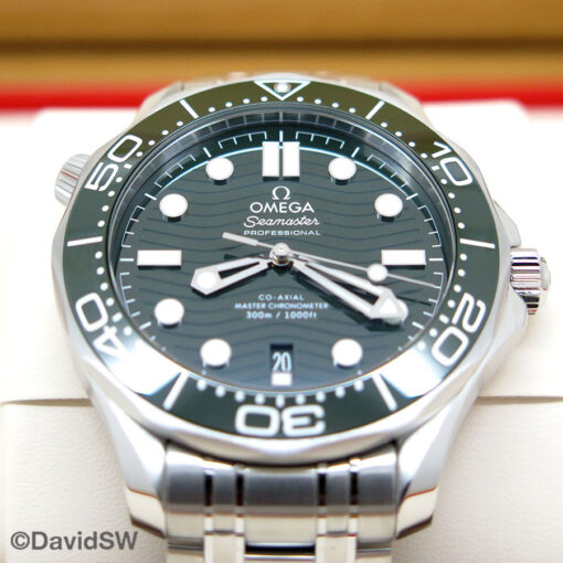 Omega Seamaster Diver 300m with Green Dial - Image 3