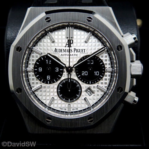 Audemars Piguet 26331ST Royal Oak Chronograph with Silver Dial - Image 3