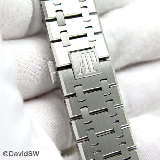 Audemars Piguet 26331ST Royal Oak Chronograph with Silver Dial - Image 8