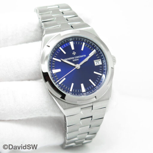 Vacheron Constantin 4520V Overseas with Blue Dial Automatic (New Model)