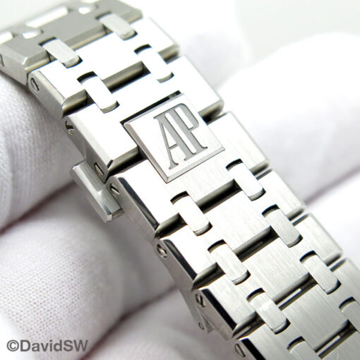 Audemars Piguet 15500ST Royal Oak with Blue Dial - Image 8