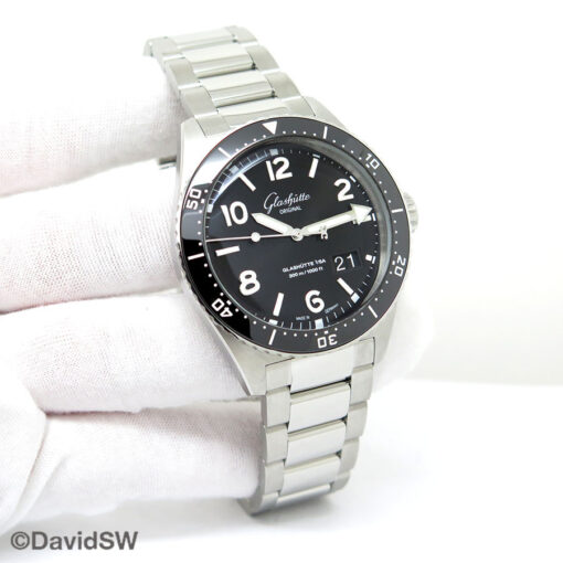 Glashutte SeaQ Panorama Date with Black Dial