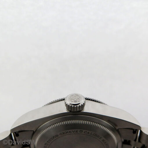 Tudor 7941A1A0NU Black Bay 41mm with Black Bezel - Image 4