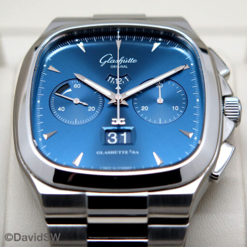 Glashütte Original Seventies Chronograph Panorama Date with Blue Dial - Image 3
