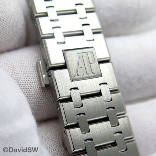 Audemars Piguet 15400ST Royal Oak with Blue Dial - Image 8