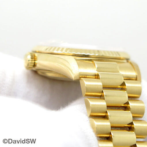 Rolex 18238 Day Date 18K Yellow Gold with Champagne Diamond Dial - Image 7