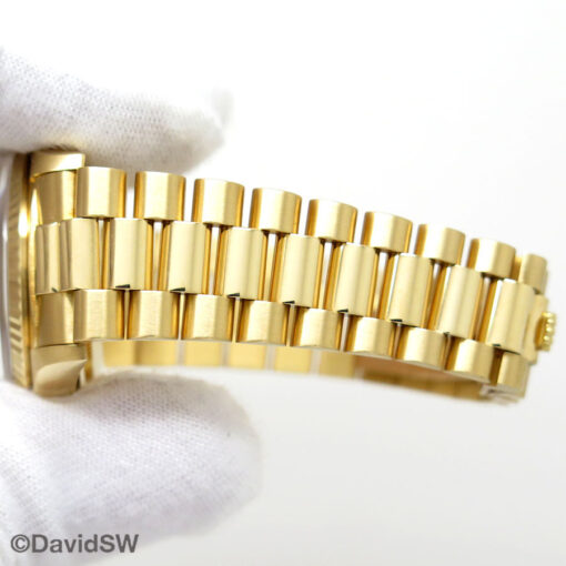 Rolex 18238 Day Date 18K Yellow Gold with Champagne Diamond Dial - Image 13