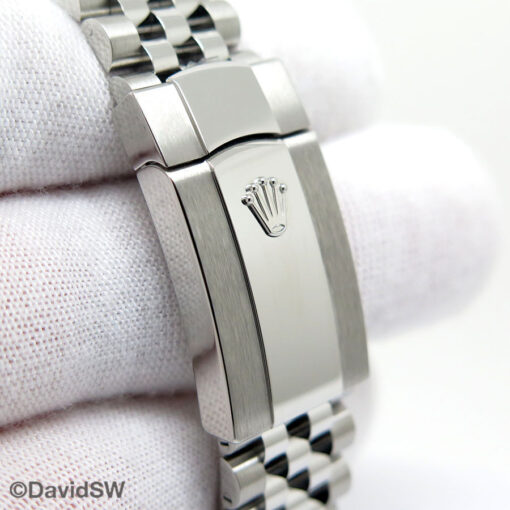 Rolex 126234 Datejust with Mint Green Dial on Jubilee - Image 7