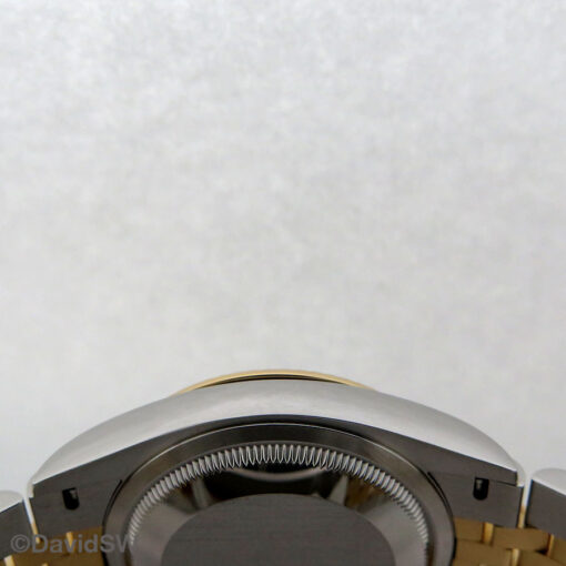 Rolex 126233 Datejust 18K/SS with Olive Green Roman Diamond VI/IX Dial on Jubilee - Image 5
