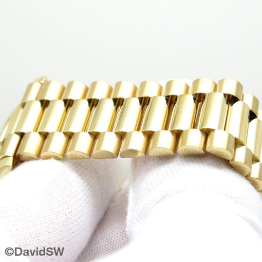 Rolex 228238 Day Date 40 18K Yellow Gold with Champagne Baguette Diamond Dial - Image 7