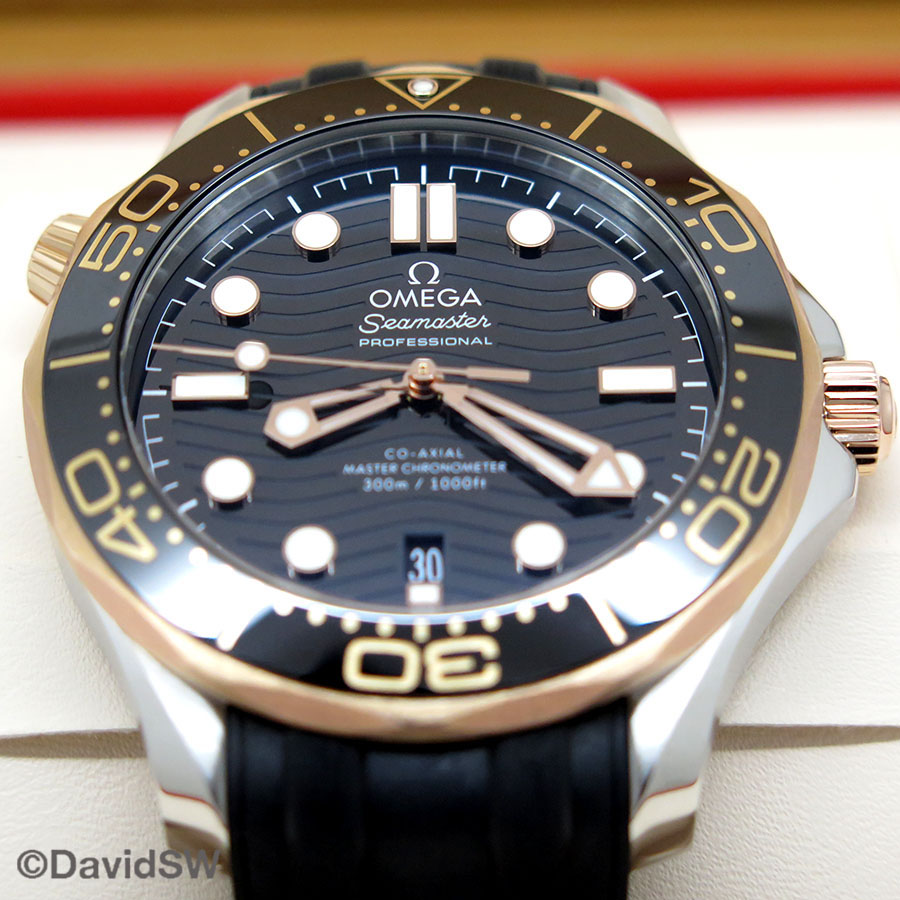 Omega Seamaster Diver 300m 18K Rose/SS with Black Dial on Strap - Image 3