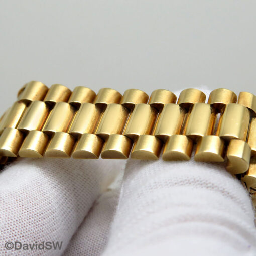 Rolex 18238 Day Date 18K Yellow Gold with Champagne Stick Dial - Image 9