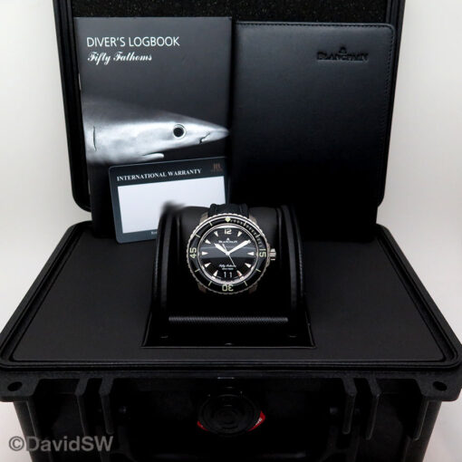 Alternative view of Blancpain Fifty Fathoms Grande Date Titanium Automatic