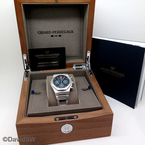 Alternative view of Girard Perregaux 81020 Laureato Chronograph 42mm with Black Dial