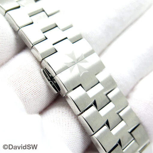 Vacheron Constantin 4500V Overseas with Black Dial Automatic - Image 8