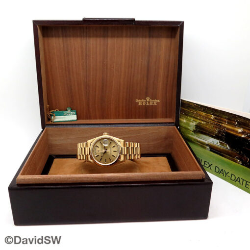 Rolex 18038 Day Date 18K Yellow Gold with Champagne Stick Dial - Image 2