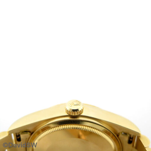 Rolex 18038 Day Date 18K Yellow Gold with Champagne Stick Dial - Image 4