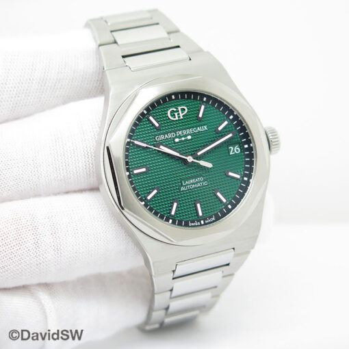 Girard Perregaux Laureato 42mm with Green Dial