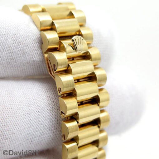 Rolex 18238 Day Date 18K Yellow Gold with Champagne Diamond String Ruby Dial - Image 11