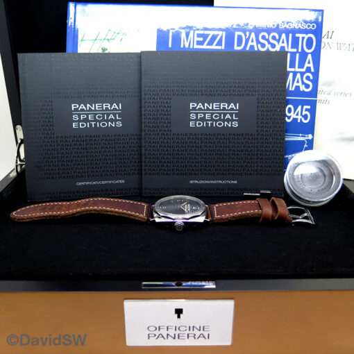 Alternative view of Panerai PAM 685 Radiomir 3 Days Acciaio Special Edition
