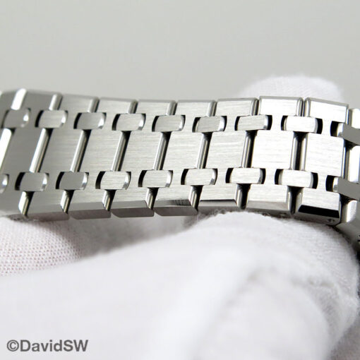 Audemars Piguet 26320ST Royal Oak Chronograph with Silver Dial - Image 7