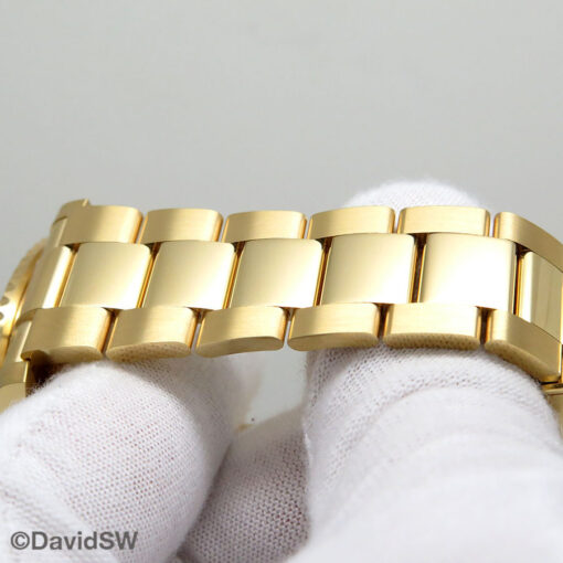 Rolex 126618LN Submariner 41 18K Yellow Gold - Image 6