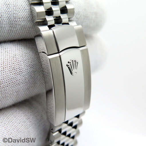 Rolex 126234 Datejust with Mint Green Dial on Jubilee - Image 7