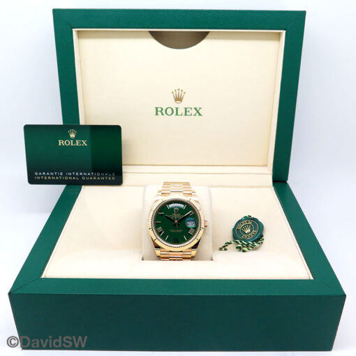 Rolex 228238 Day Date 40 18K Yellow Gold with Green Roman Dial - Image 2