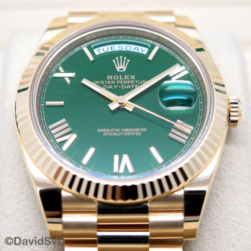 Rolex 228238 Day Date 40 18K Yellow Gold with Green Roman Dial - Image 3