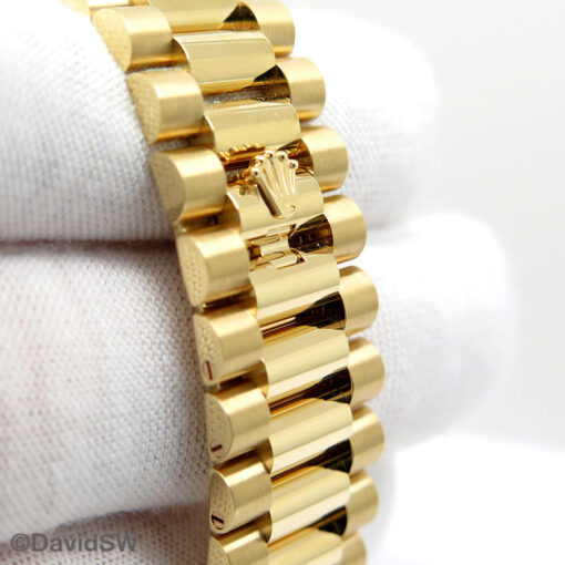 Rolex 228238 Day Date 40 18K Yellow Gold with Green Roman Dial - Image 7