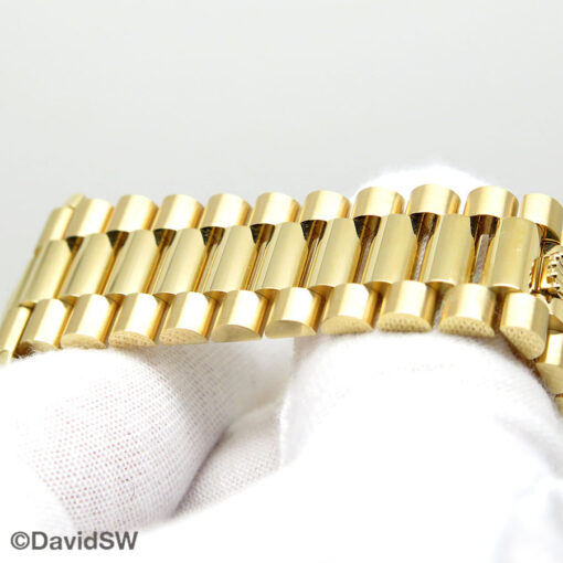 Rolex 228238 Day Date 40 18K Yellow Gold with Green Roman Dial - Image 8